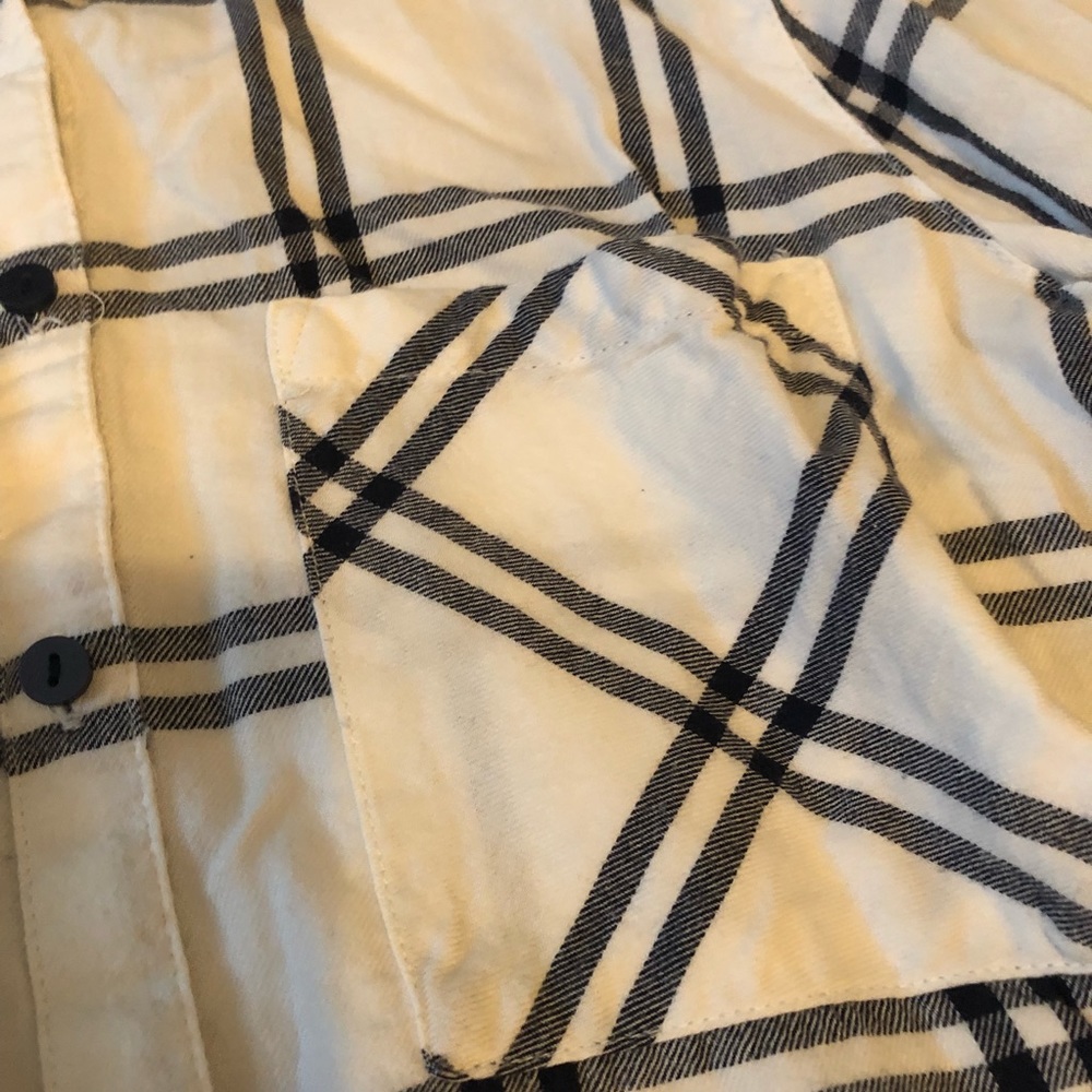 Forever 21 plaid shirt white and black size small - Picture 3 of 3